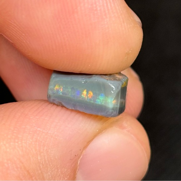 Gem Grade Black Mintabie Opal Cutter With Big Splashes Of Color Ready To Be Cut - Picture 4 of 8
